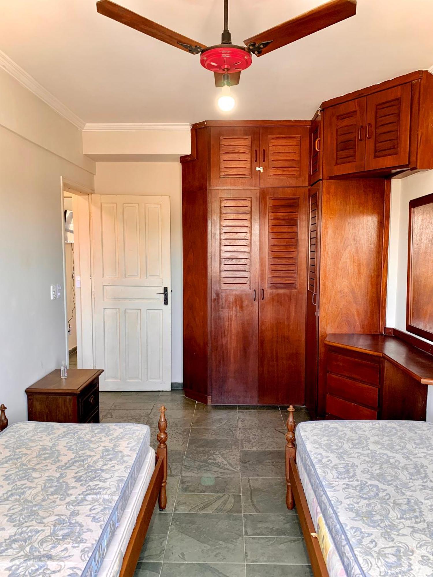 公寓 Apto Com Piscina 2 Quadras Da Guarujá
